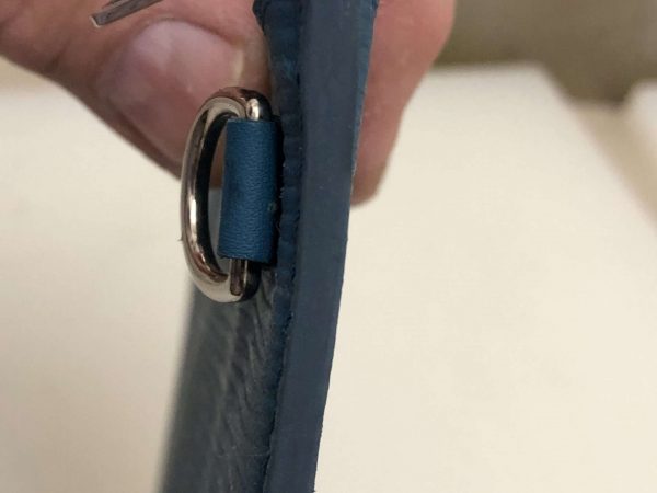 oLiVers-repairs-Kantenfarbe gemsicht-neu-aufgetragen